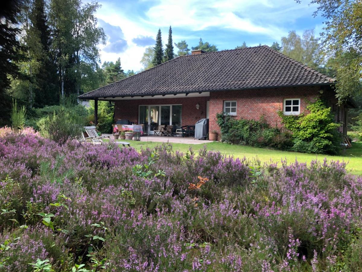 Landhaus mitten in der Lüneburger Heide Undeloh Exterior foto